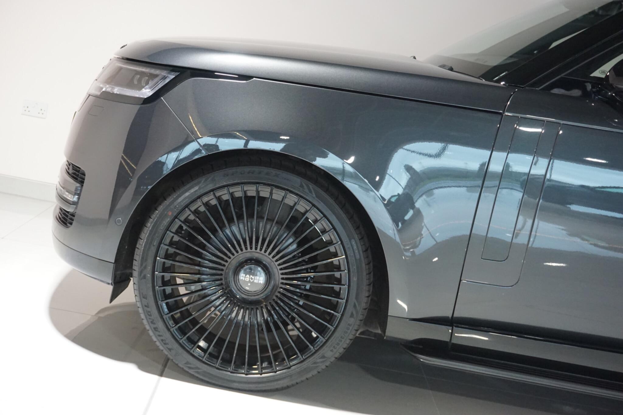 Land Rover Range Rover 3.0 D350 MHEV HSE SUV 5dr Diesel Auto 4WD Euro 6 (s/s) (350 ps)